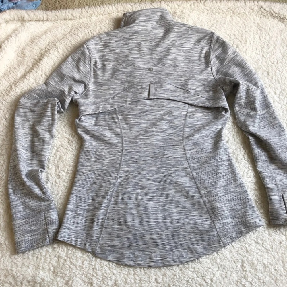 lululemon define jacket *sold - Picture 2 of 4